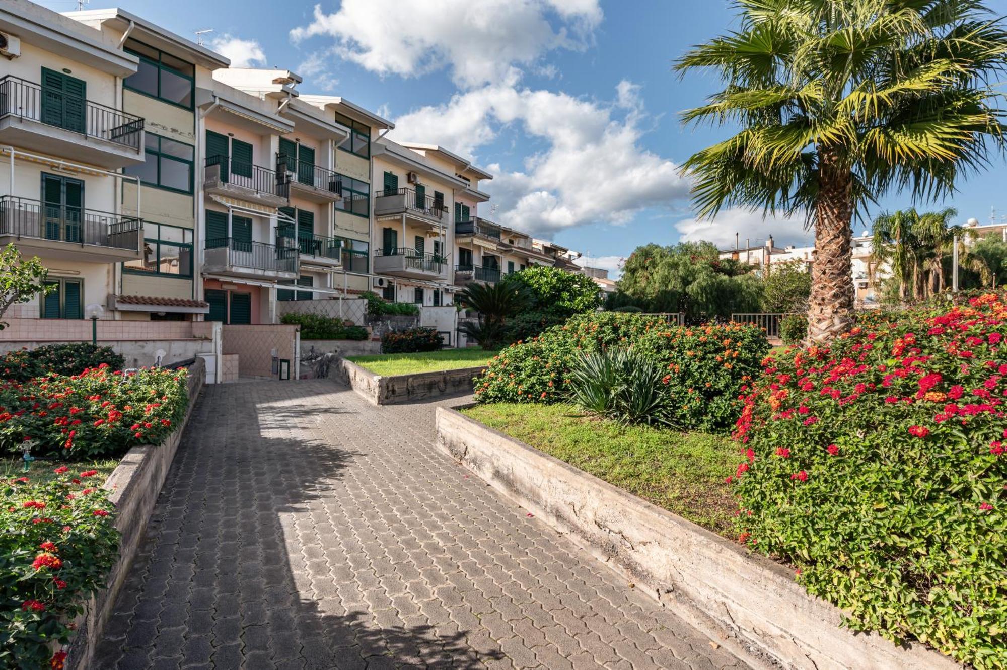 La Casa Di Tobia & Little Paradise Beach Apartments Giardini Naxos Eksteriør billede